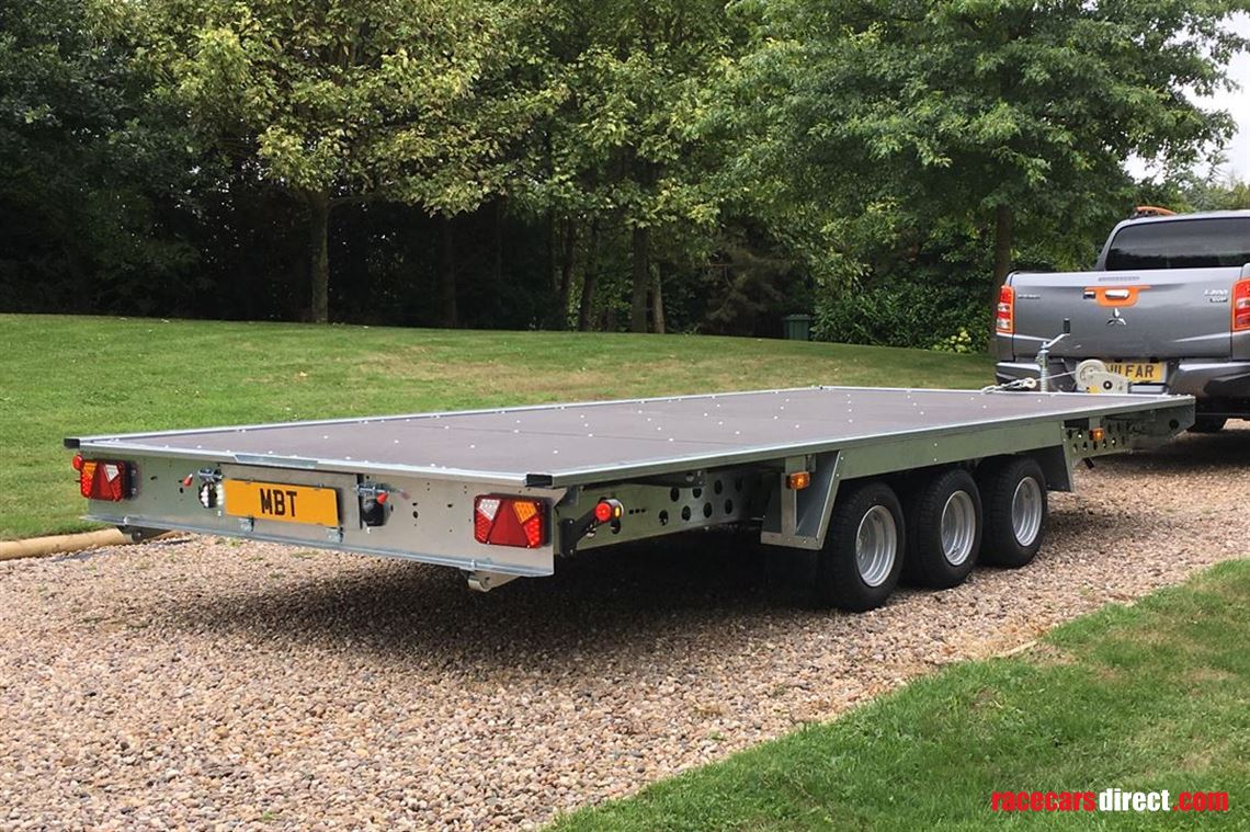 16-flatbed-tri-axle---tilt-bed---led-lights-3