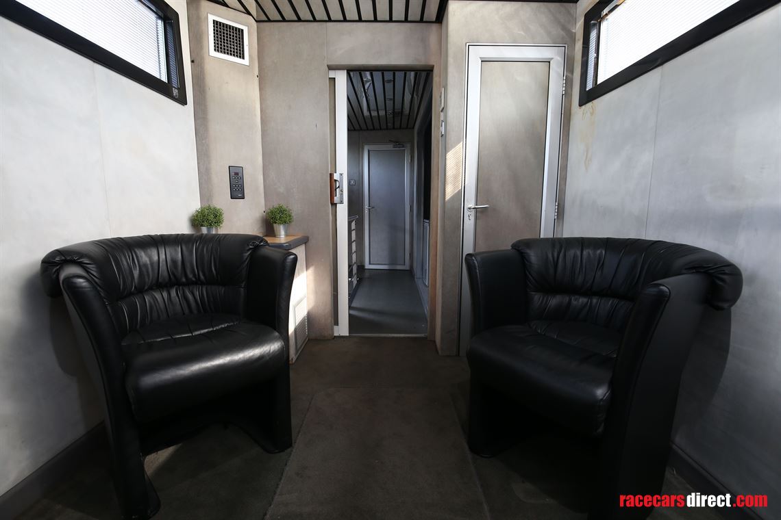 motorsport-hospitality-unit