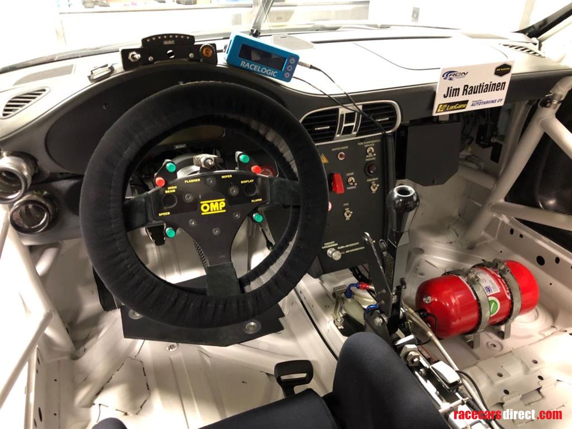 2011-9972-gt3-cup-ex-super-cup-sold