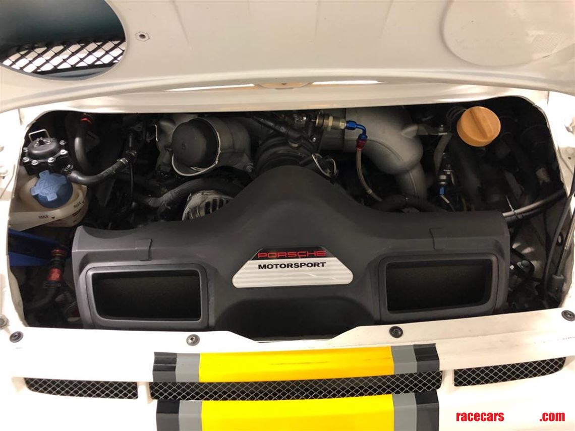 2011-9972-gt3-cup-ex-super-cup-sold