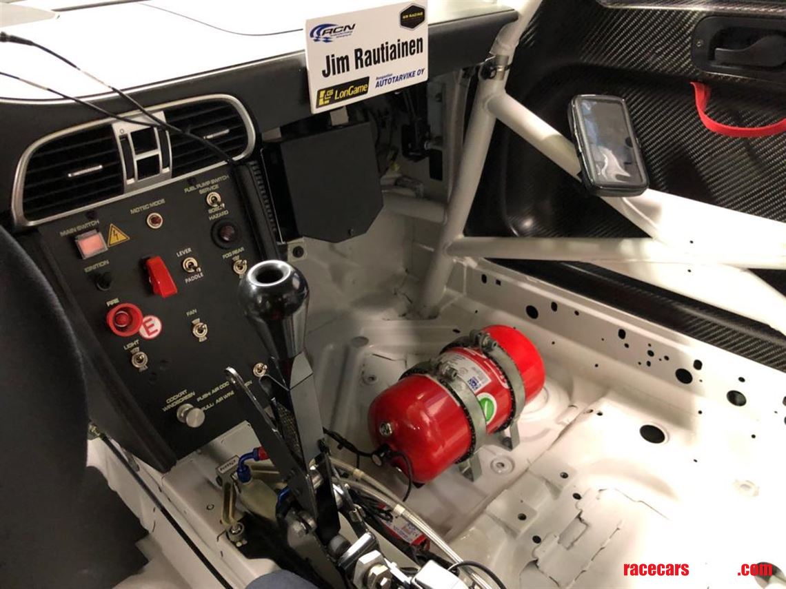 2011-9972-gt3-cup-ex-super-cup-sold