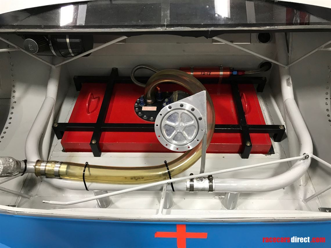 nascar-jks-32-cup-18-kyle-busch-toyota