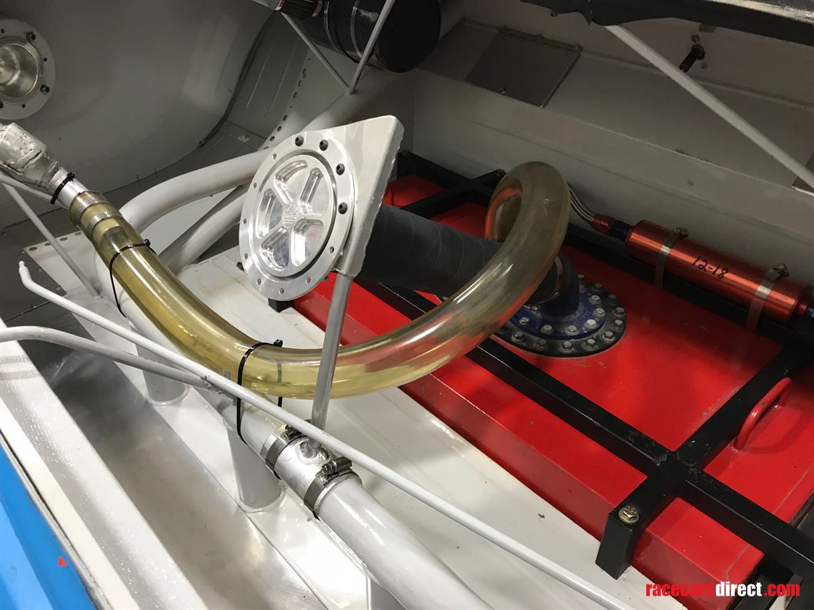 nascar-jks-32-cup-18-kyle-busch-toyota