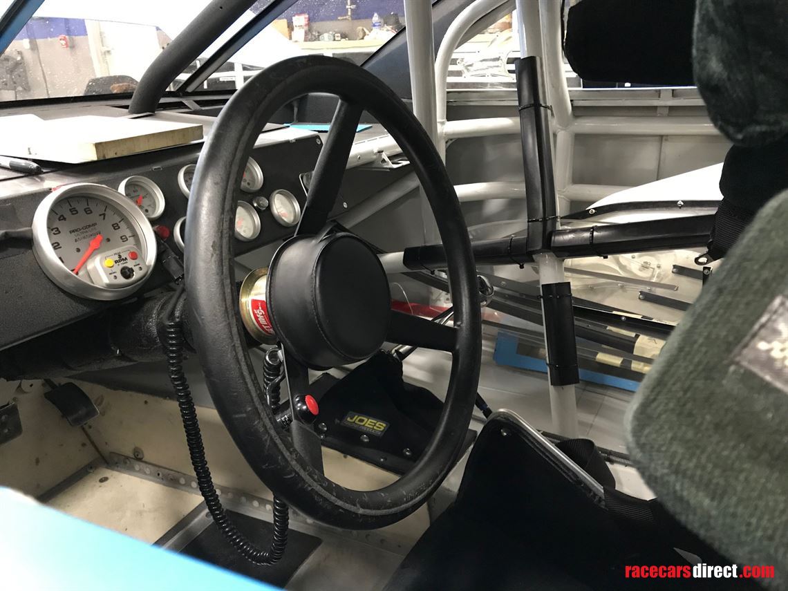 nascar-jks-32-cup-18-kyle-busch-toyota