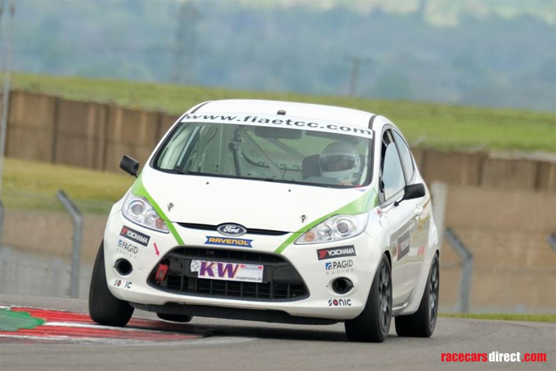 etcc-fiesta-mk7-1600-race-car