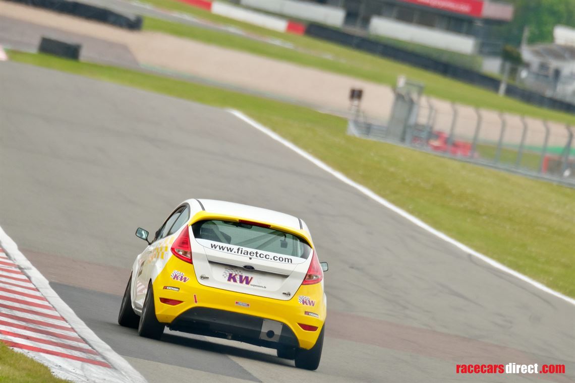 etcc-fiesta-mk7-1600-race-car