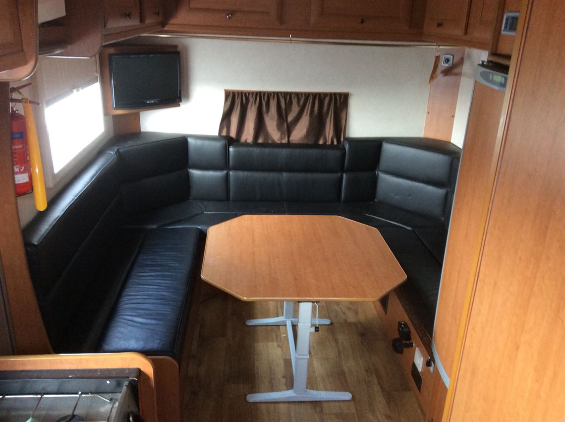 racetrack-motor-home