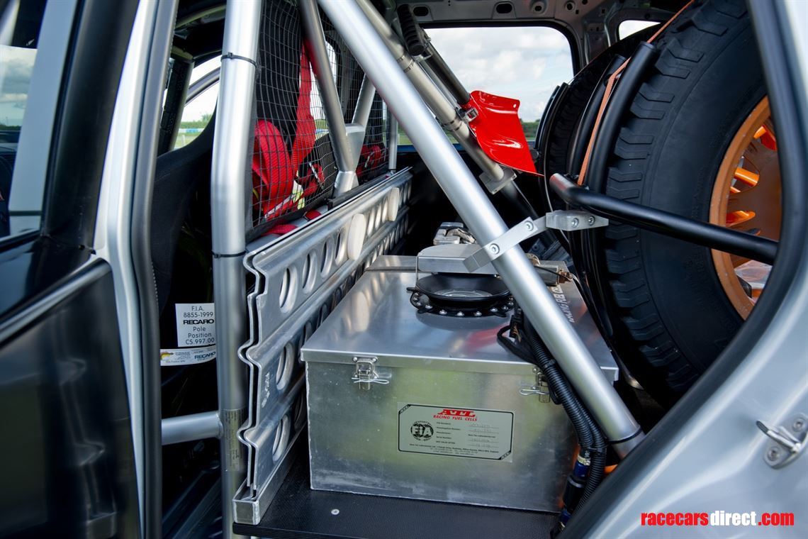 ex-team-iberica-2007-porsche-cayenne-s-transs