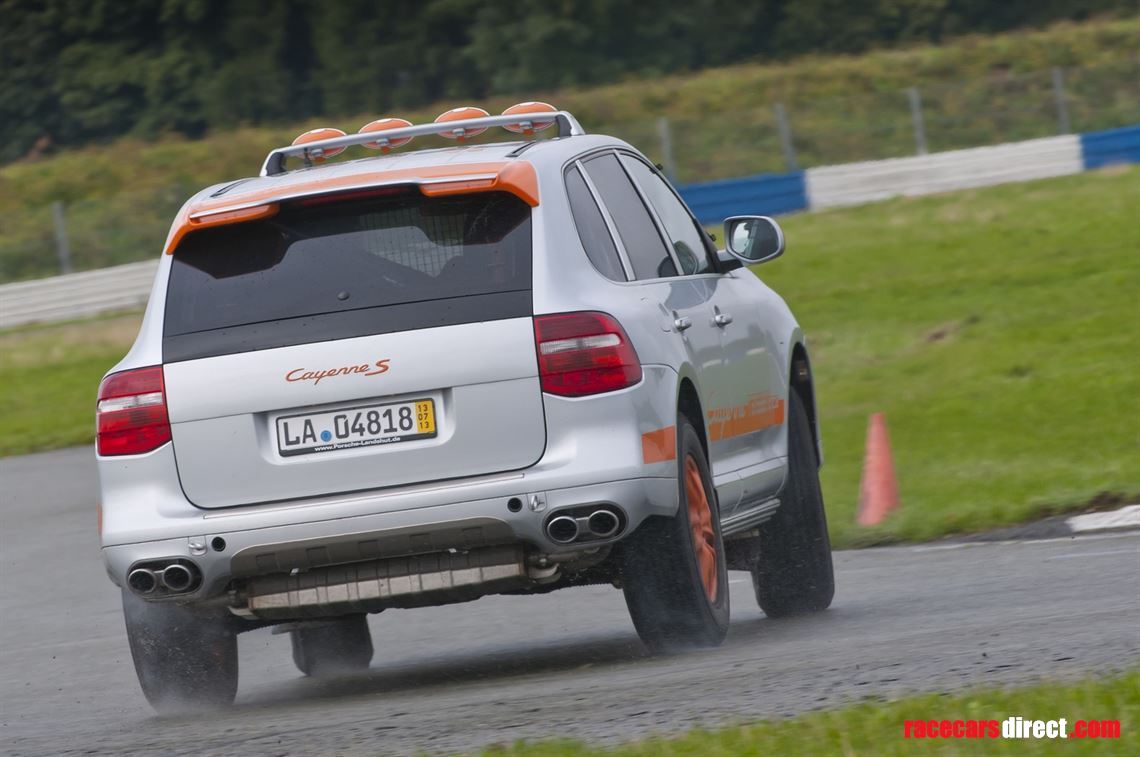 ex-team-iberica-2007-porsche-cayenne-s-transs