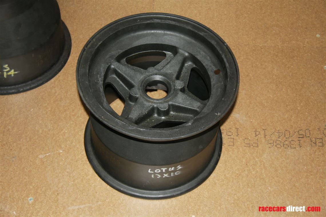 lotus-four-spoke-cast-magnesium-wheels