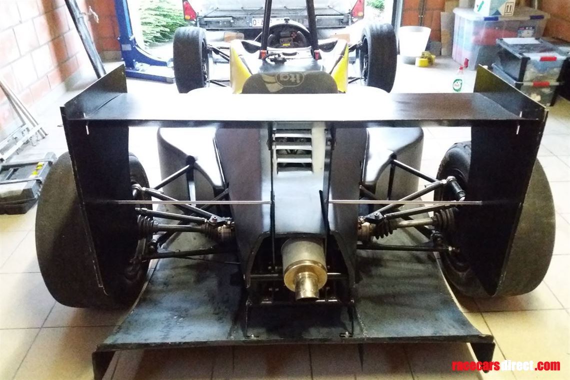 formula-gloria-spare-engine-huge-spare-packag