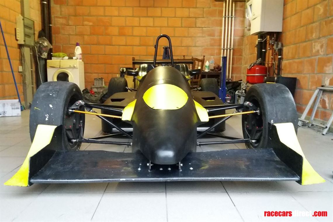 formula-gloria-spare-engine-huge-spare-packag