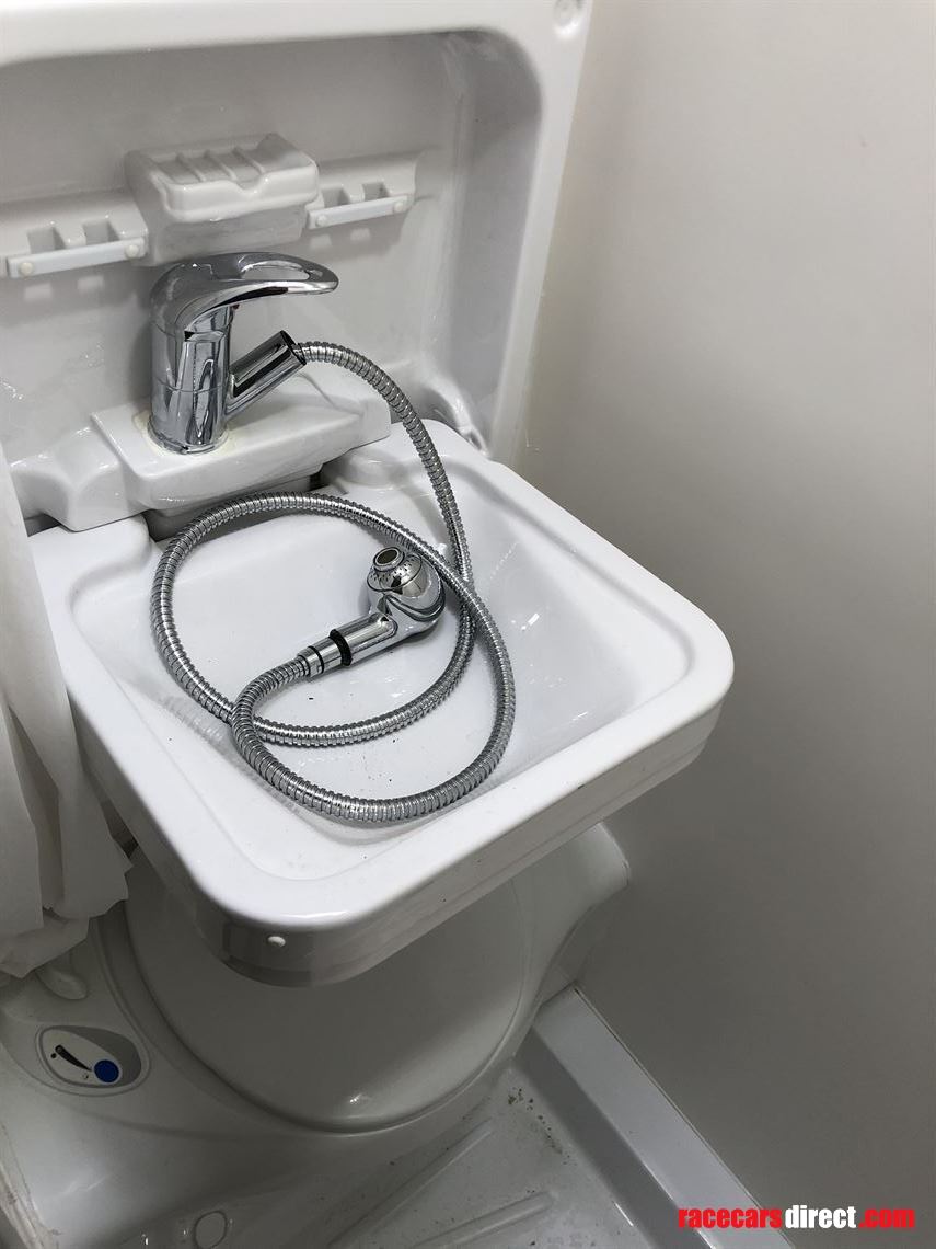 mercedes-sprinter-313-4-berth-motorhome-race