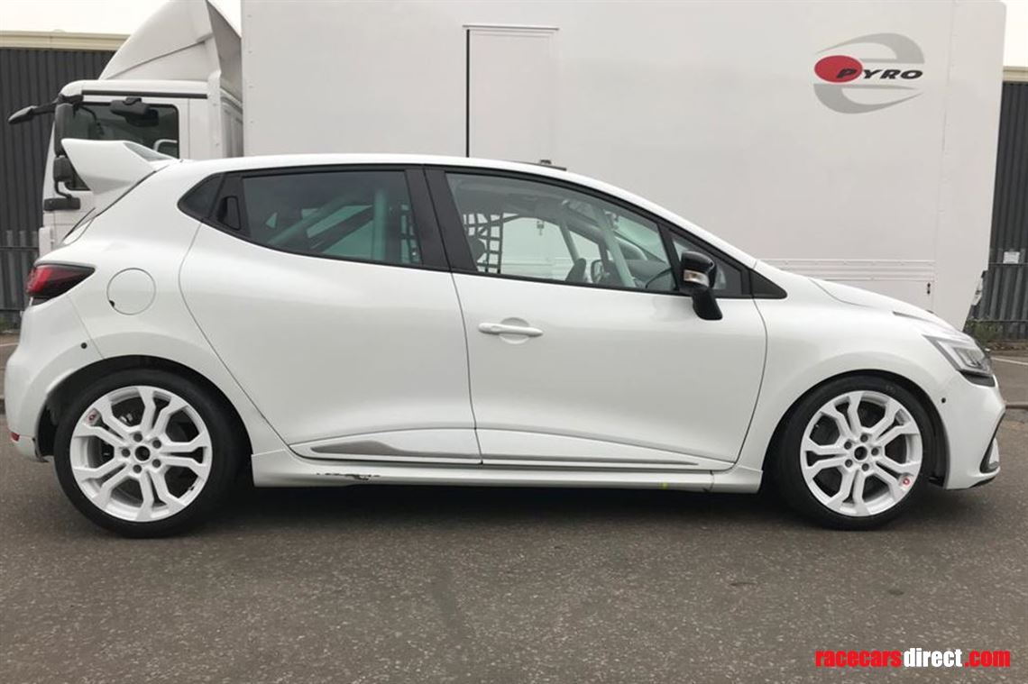 renault-clio-cup-4-race-car