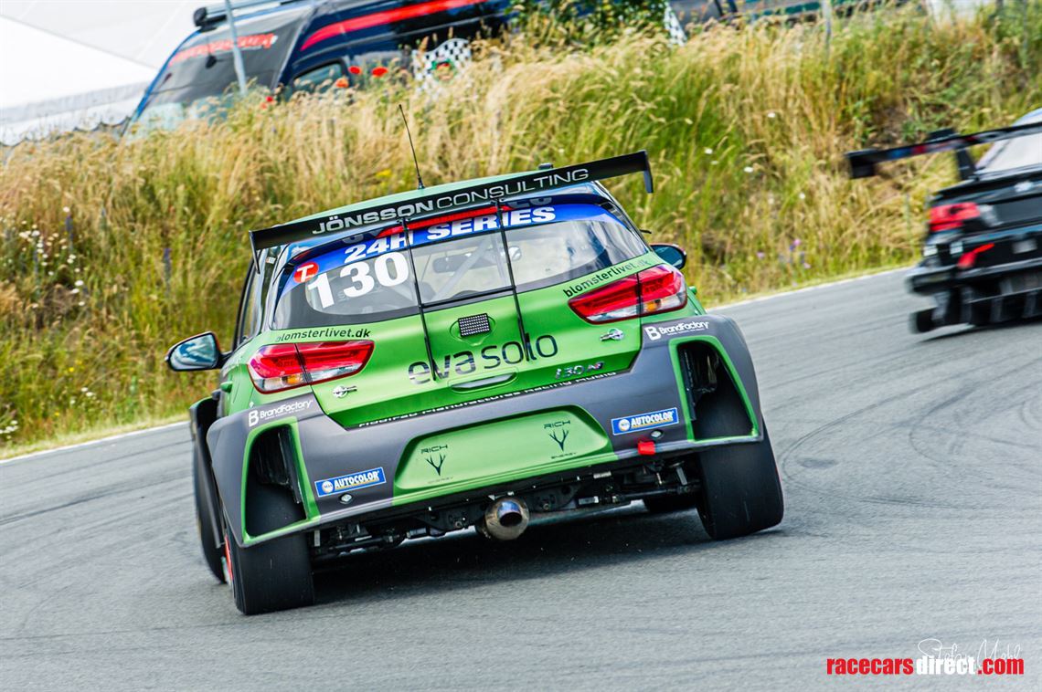 2018-hyundai-i30-n-tcr-with-endurance-package