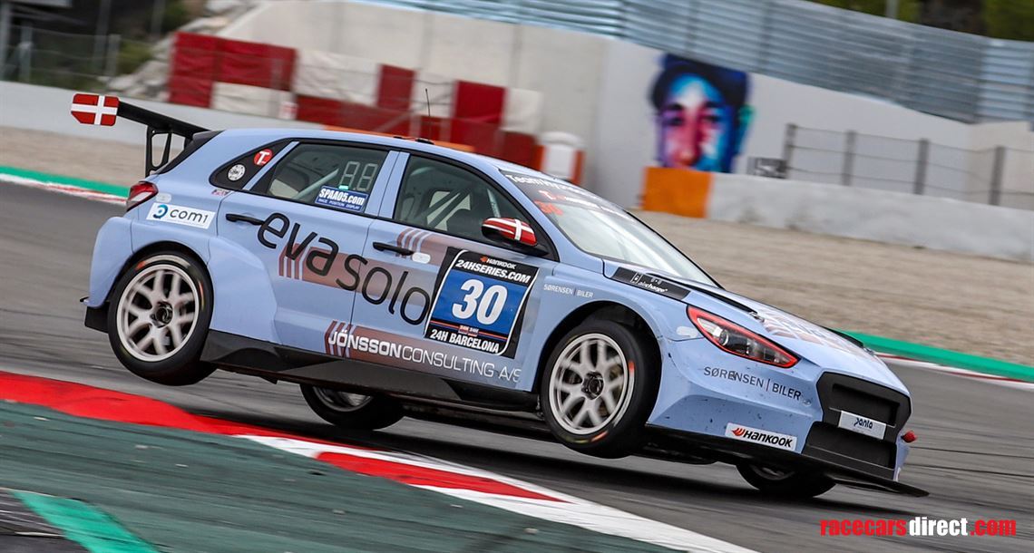 2018-hyundai-i30-n-tcr-with-endurance-package