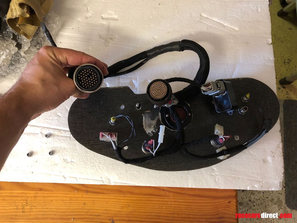 motec-adl2-from-porsche-997-cup