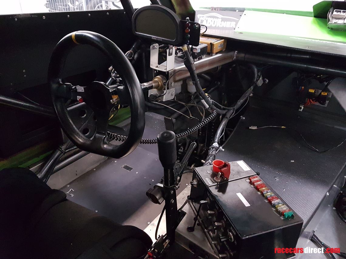 v8-star-with-audi-a6-silhouette-660-hp-740-ne