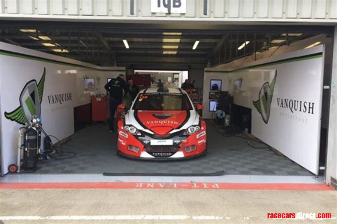 pit-garage-walling-system-promotion-boards