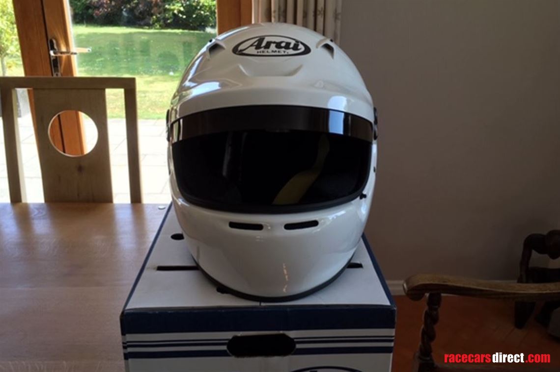 arai-gp5wp-sa2015-size-medium-57