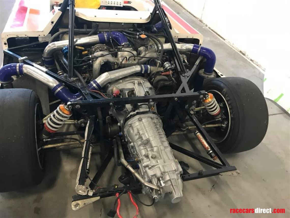 saker-sports-car-sniper-with-300hp-and-6spd