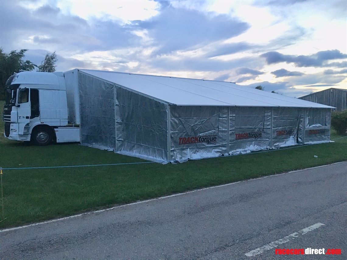 daf-race-transporter-for-3-cars-with-accomoda