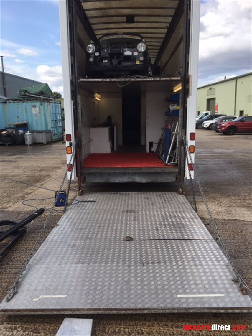 daf-race-transporter-for-3-cars-with-accomoda