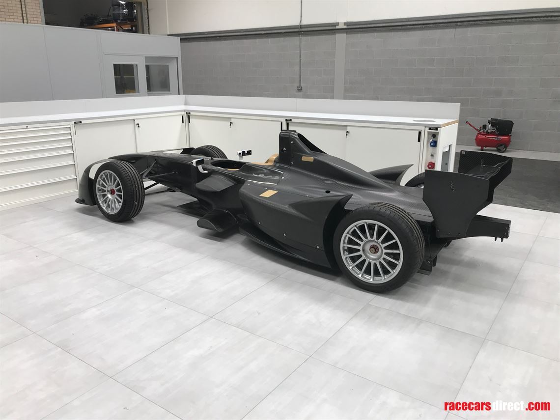 formula-e-rolling-chassisshow-car