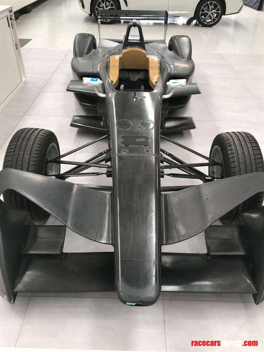 formula-e-rolling-chassisshow-car