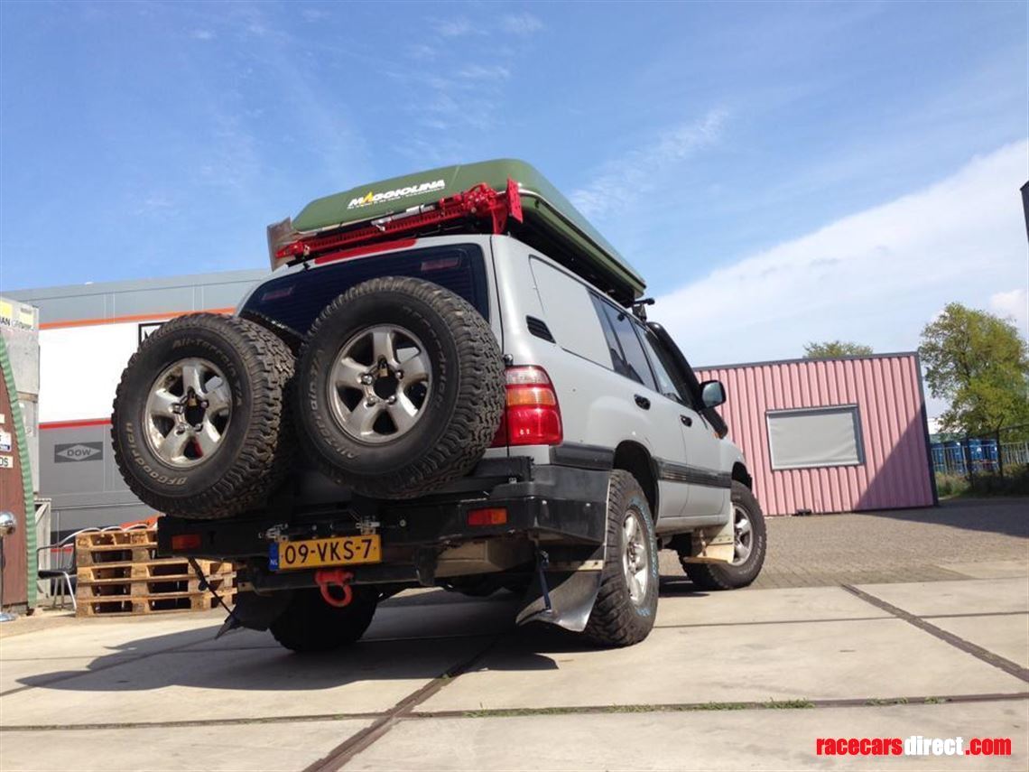 toyota-landcruiser-dakar-car