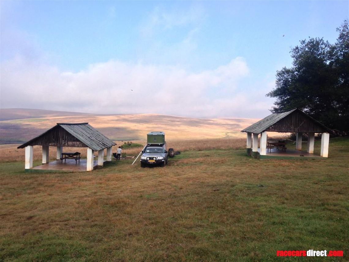 toyota-landcruiser-dakar-car