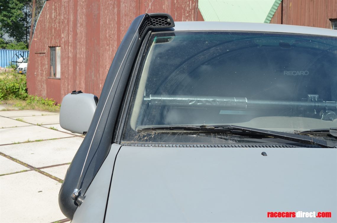 toyota-landcruiser-dakar-car