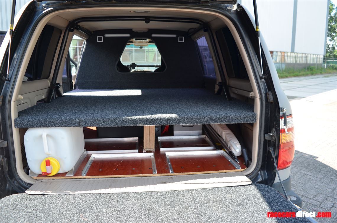 toyota-landcruiser-dakar-car