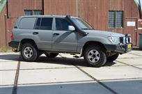 toyota-landcruiser-dakar-car