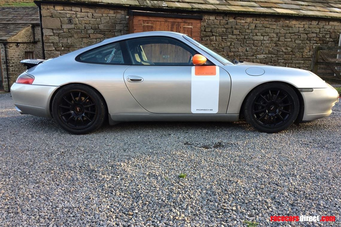 porsche-911-996-race-and-track-day-road-regis