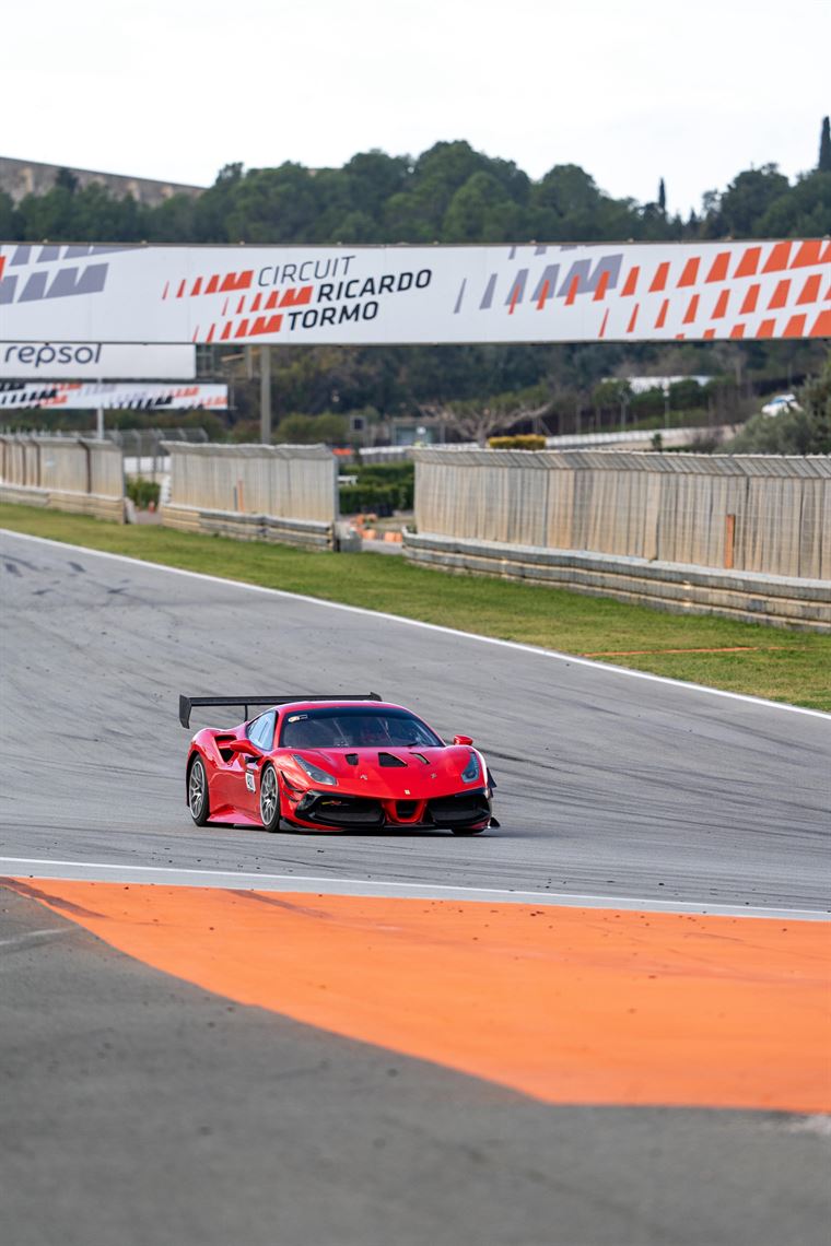 ferrari-488-challenge-evo