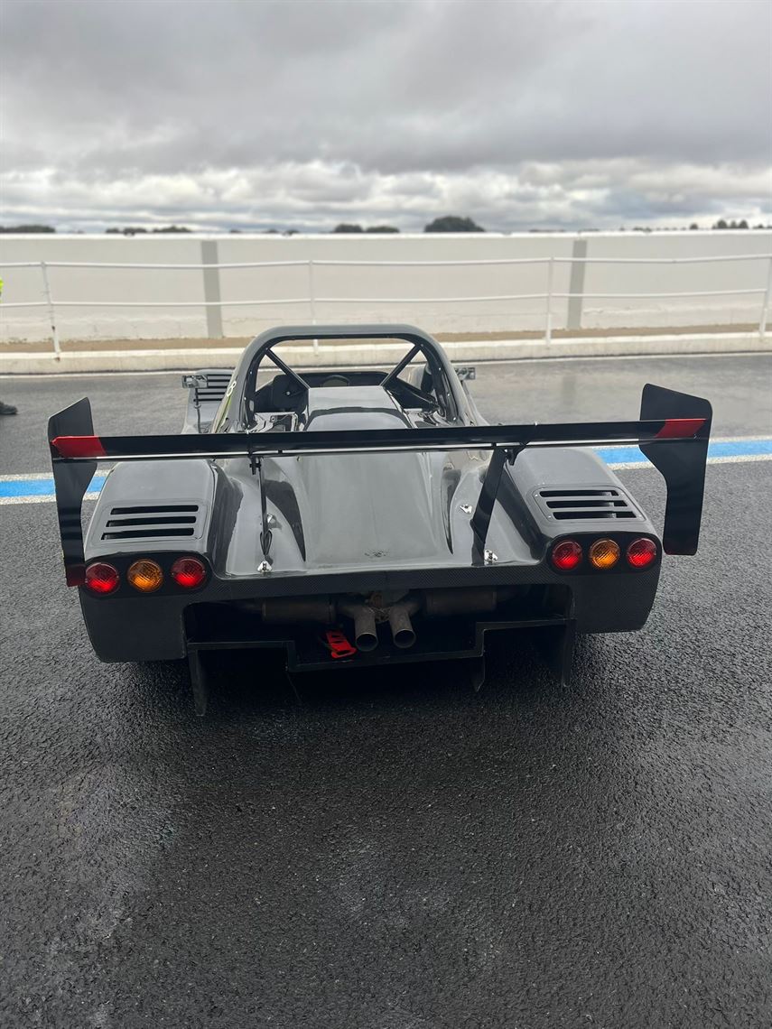 radical-sr8-lm-carbonfibre