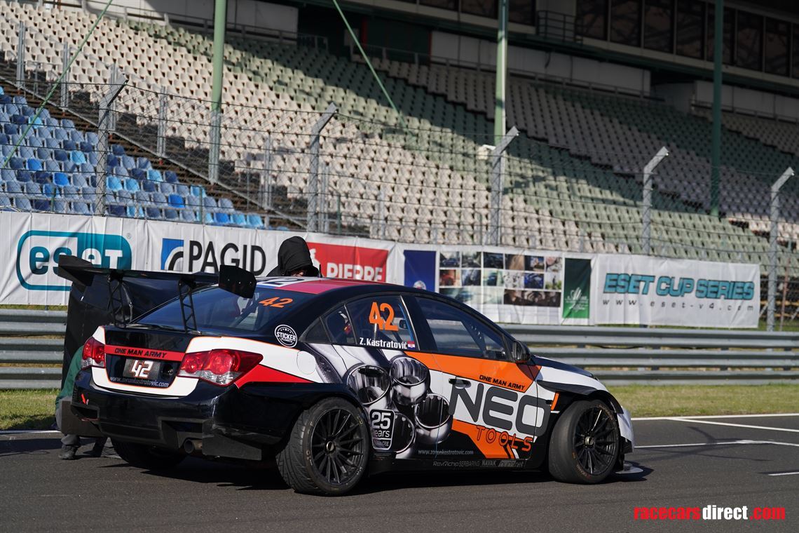 chevrolet-cruze-wtcc-yvan-muller-world-title