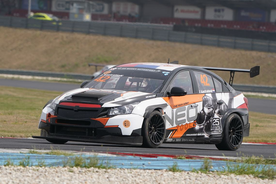 chevrolet-cruze-wtcc-yvan-muller-world-title