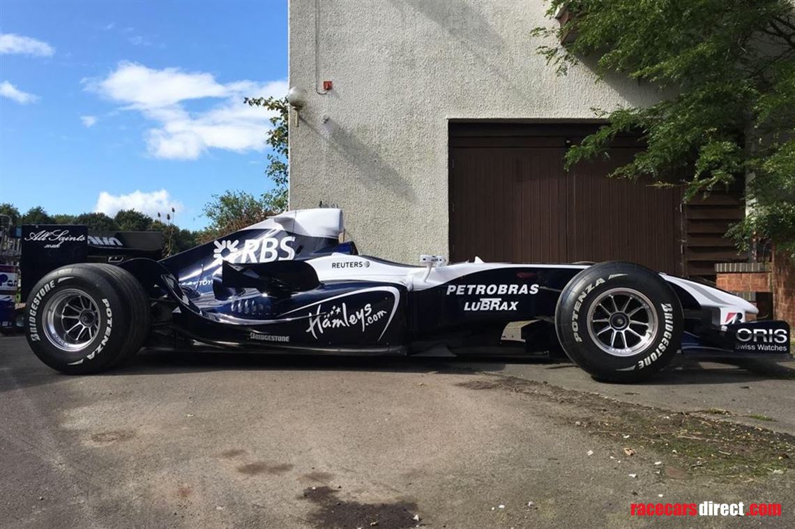 2004-williams-f1-fw26c-01-rolling-chassis