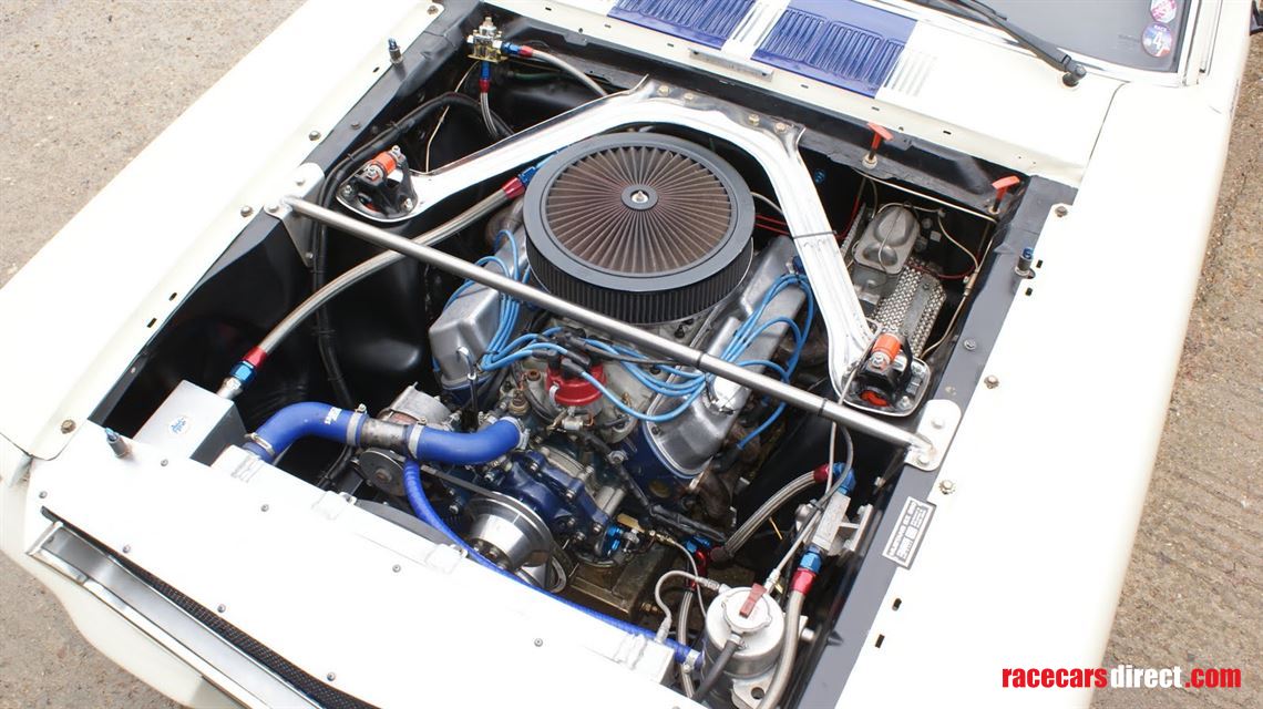 race-shelby-mustang-replica