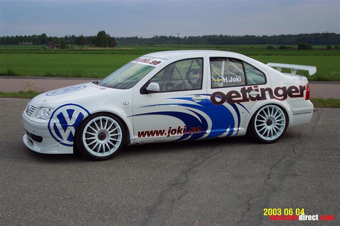 volkswagen-bora-long-distance-racing-classic