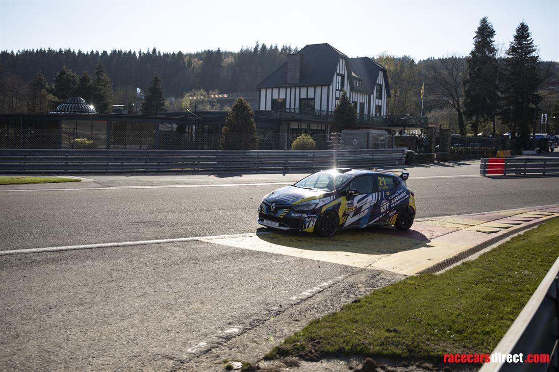 renault-clio-cup-iv-rs