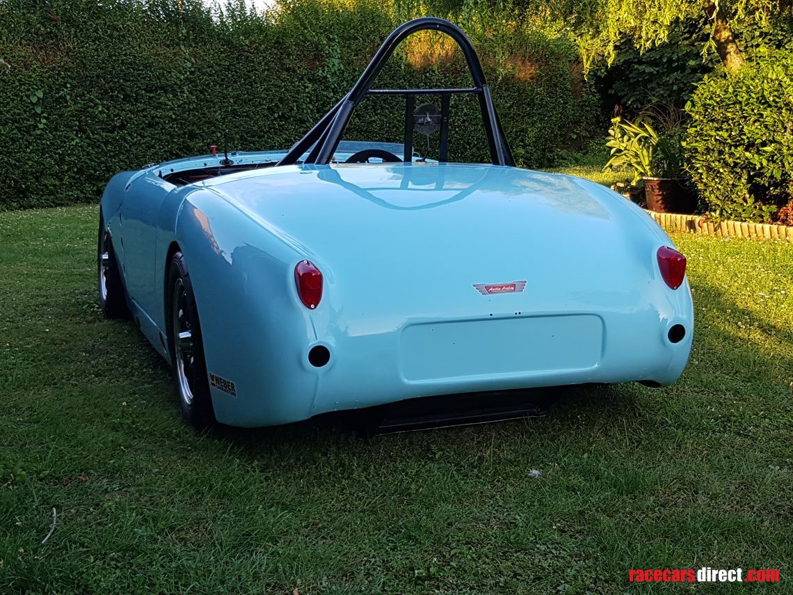 austin-healey-frogeye-sprite-race-sprint-hill