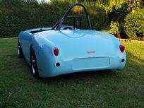 austin-healey-frogeye-sprite-race-sprint-hill