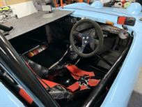 austin-healey-frogeye-sprite-race-sprint-hill