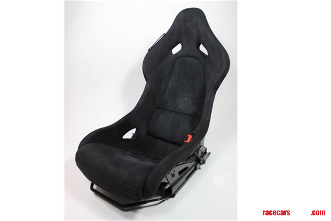 mclaren-p1-alcantara-carbon-fiber-seat