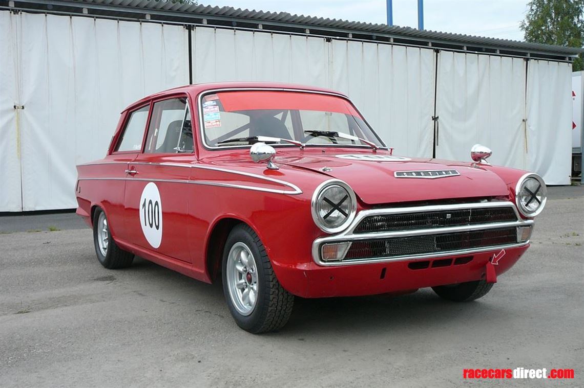 ford-cortina-1500-fia