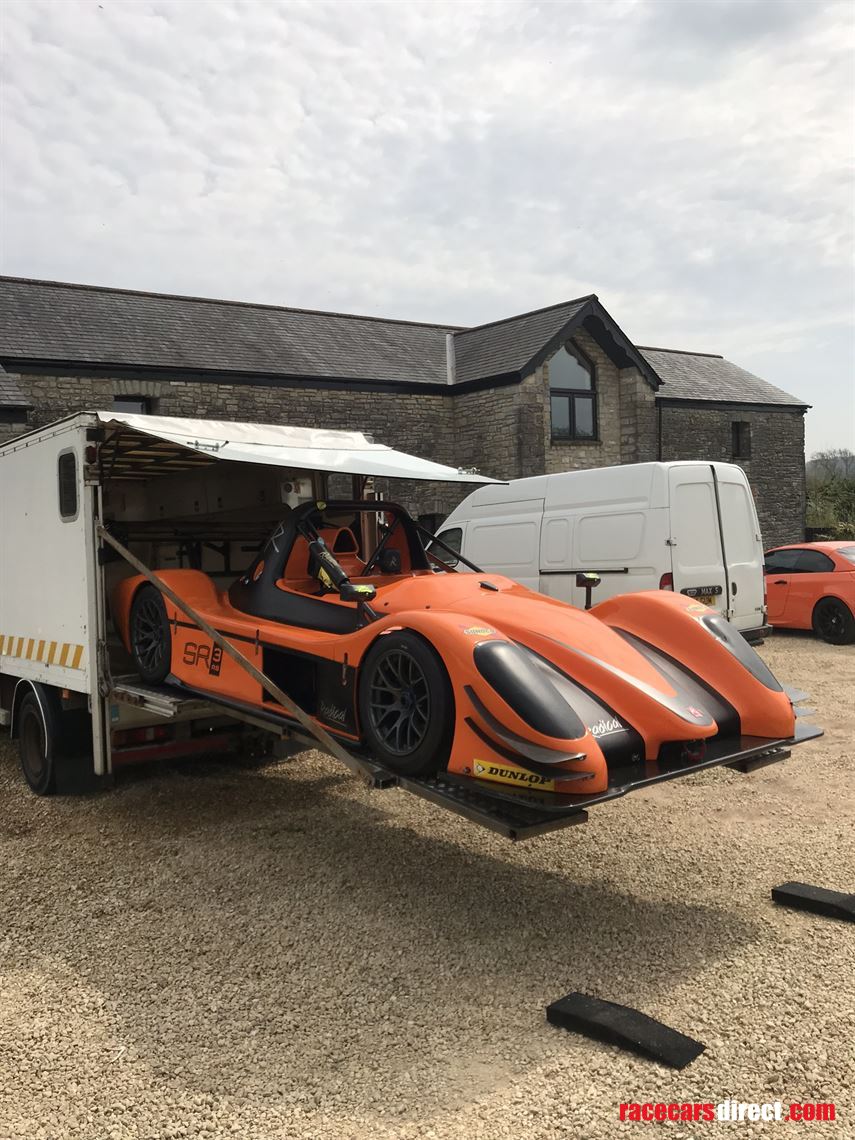 radical-sr3-rs-and-1995-leyland-daff