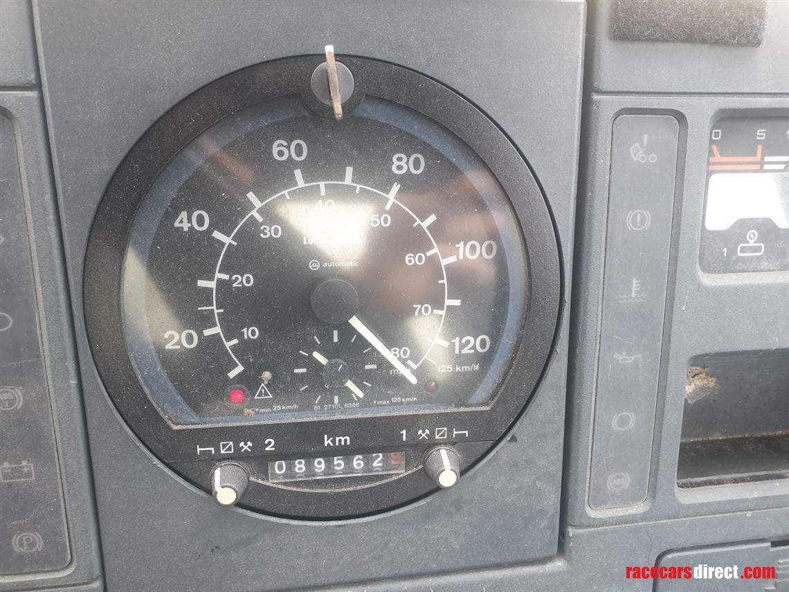 radical-sr3-rs-and-1995-leyland-daff